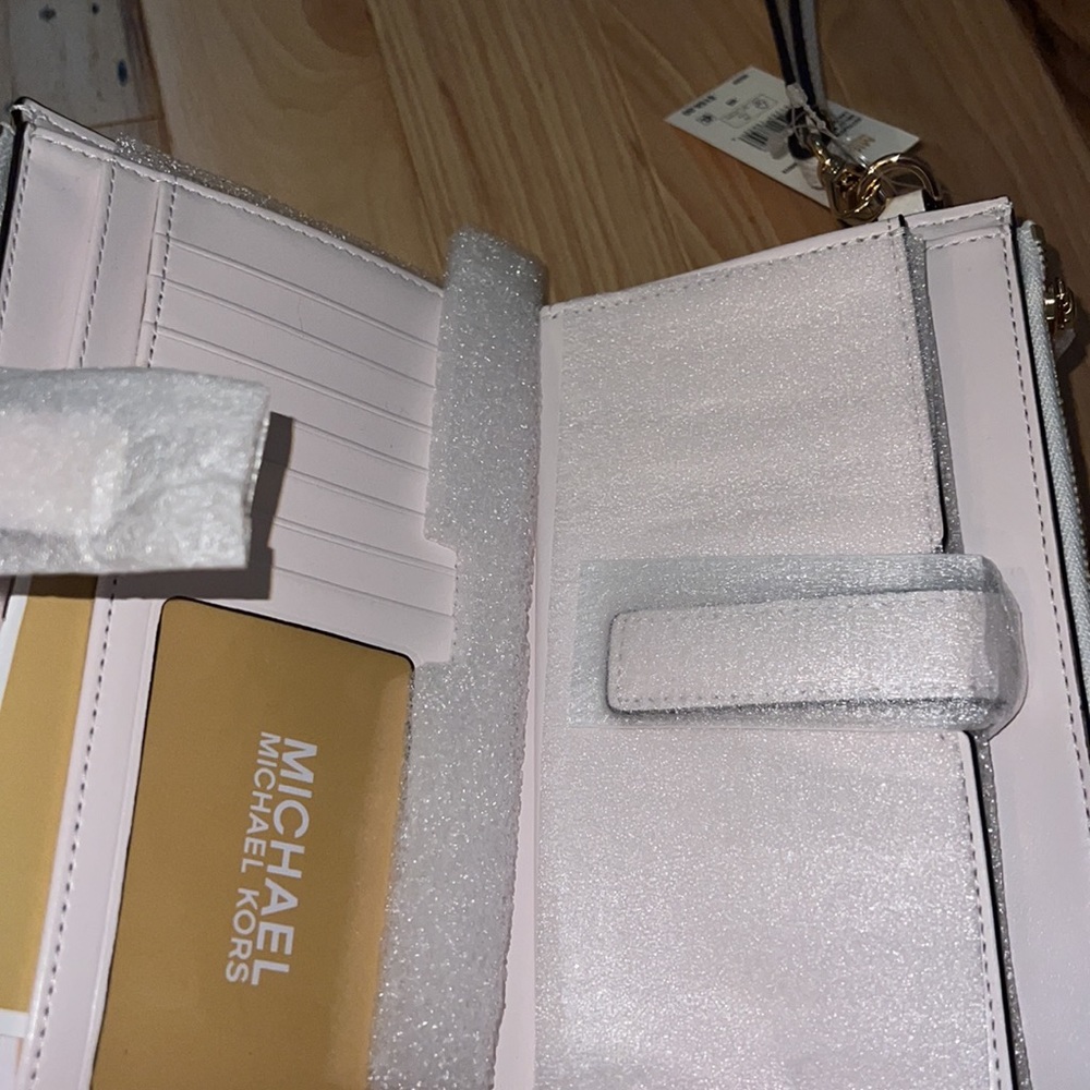 Michael Kors Adele Double-Zip Pebble Leather Wristlet - Picture 5 of 8